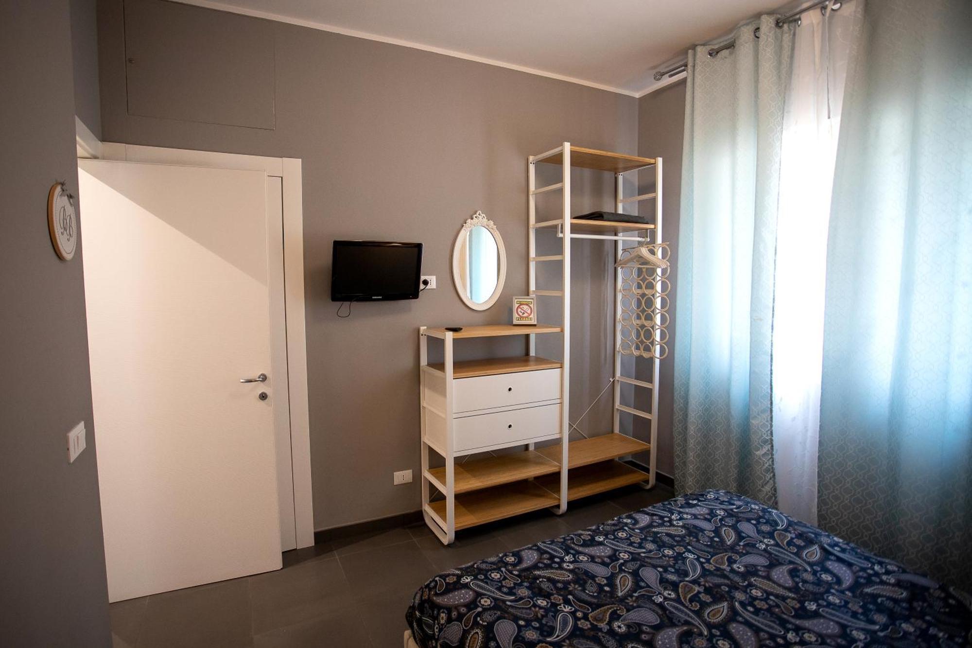 Happy Home Bo Centro Free Private Parking Bolonha Exterior foto